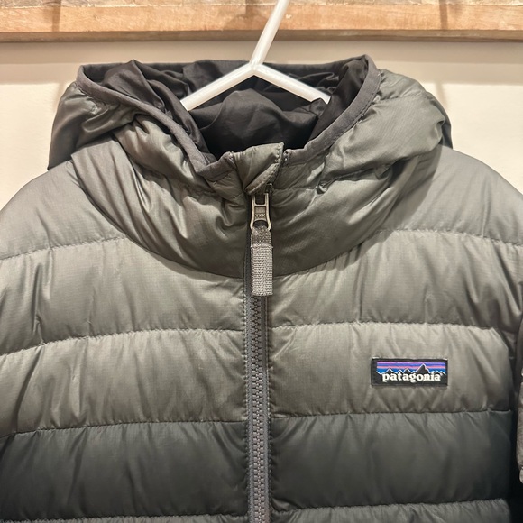 Patagonia Kids Boys Down Puffer Reversible Jacket Coat Gray Black Size L 10 12 - Picture 6 of 11